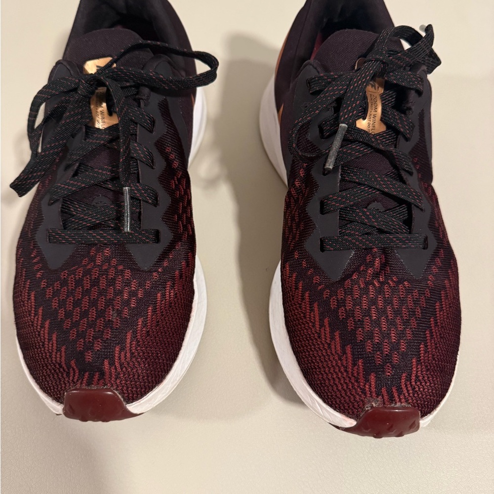 Nike air zoom sneakers